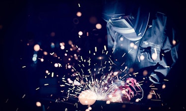 En koncern med fyra specialiserade företag